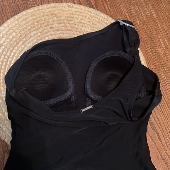 Anne Cole Black One Shoulder Swimsuit Size 10 - Picture 8 of 9